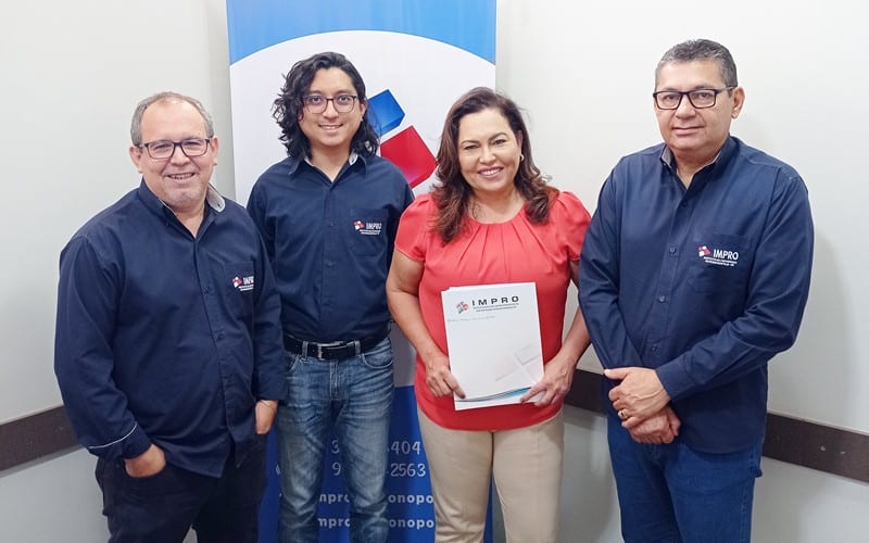 Dentista Adriana Marques é a beneficiária 1.053 do IMPRO