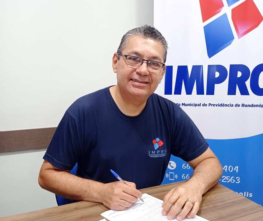 Roberto Carlos faz história no IMPRO, como 1ºservidor aposentado a comandar a autarquia