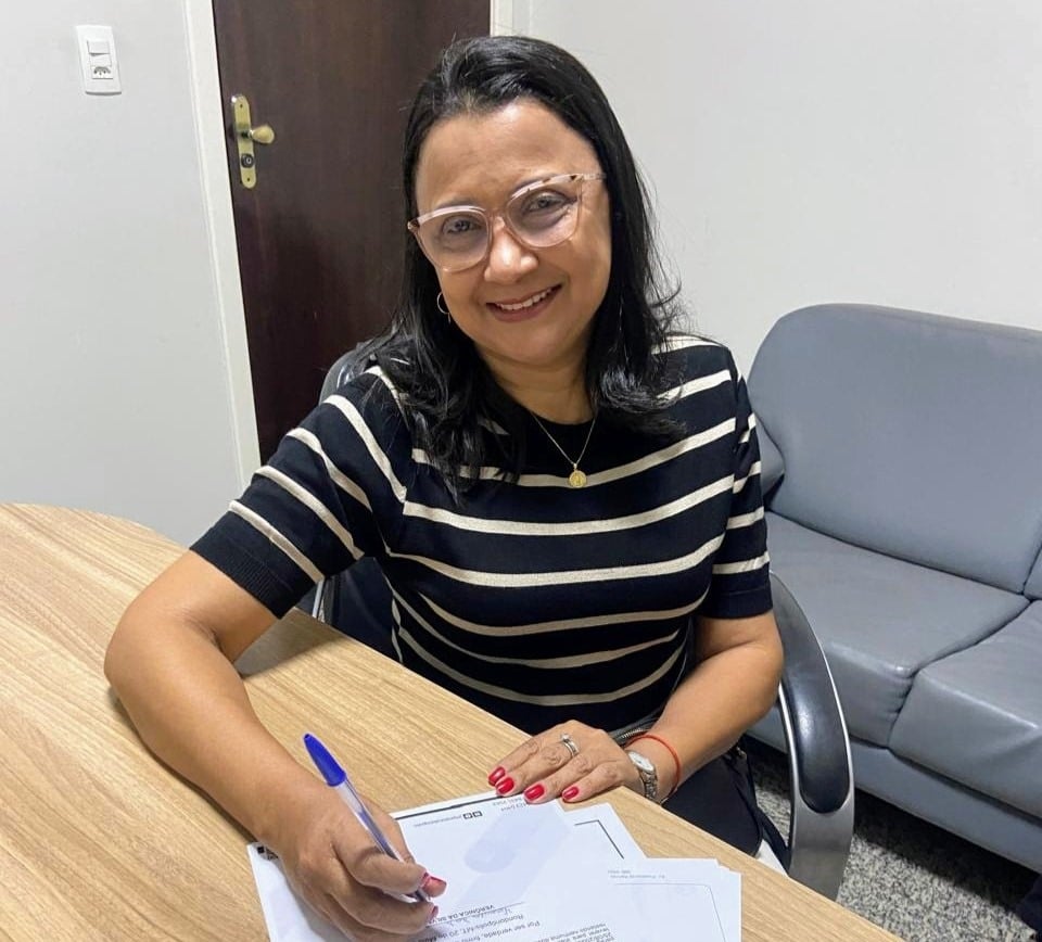 Após anos dedicados à educação, professora Verônica se aposenta e se junta a mais de 1.300 beneficiários do IMPRO
